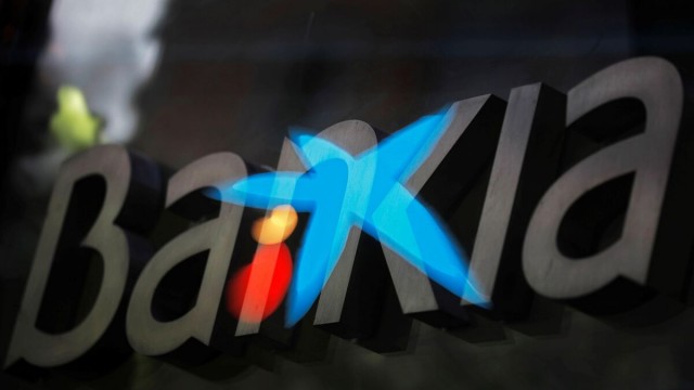 Los consejos de CaixaBank y Bankia acuerdan fusionarse y crear el banco más grande de España