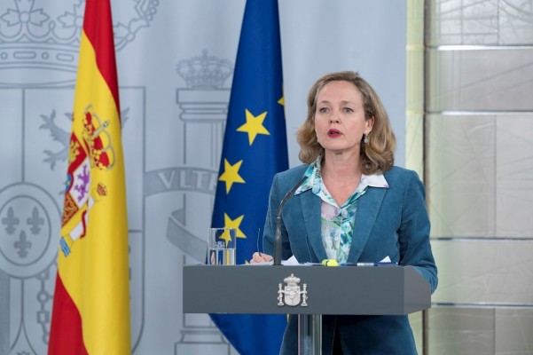 Calviño mantiene que PIB crecerá más del 10% en tercer trimestre y admite que queda camino 