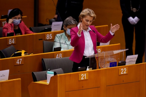 Bruselas da un plazo de seis meses para que los Estados accedan a los 672.500 millones
