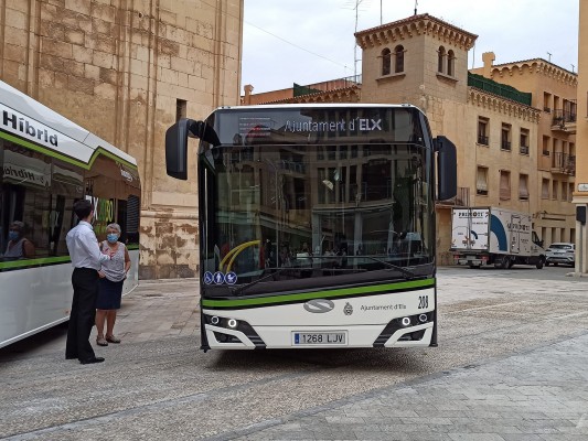 Elche adquiere cuatro nuevos autobuses híbridos, su intención es que el 54% de la flota lo sea en 2023