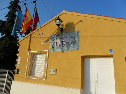 La falta de alumnos provoca el cierre del colegio de El Berro, en Alhama de Murcia