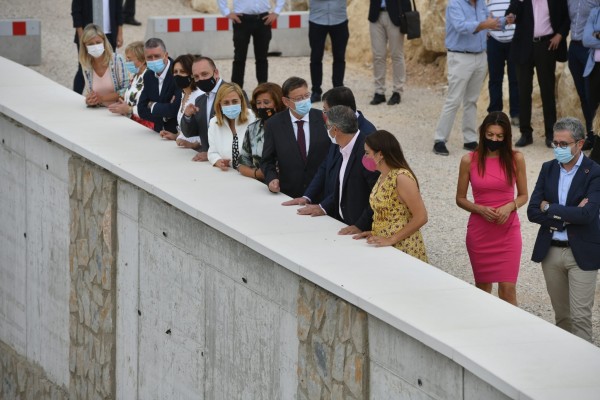 Puig anuncia inversiones por valor de 100 millones para la reconstrucción de la Vega Baja tras la Dana