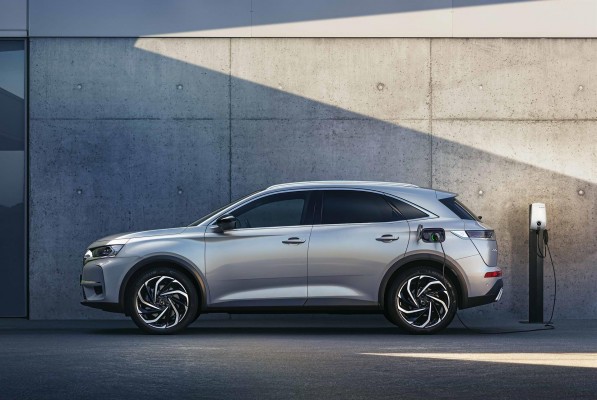 DS muestra en Autobello el DS 7 Crossback E-Tense 4x4, su híbrido enchufable de 300 caballos

