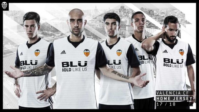 El Valencia CF señala a 'los elegidos' en los carteles de las nuevas equipaciones