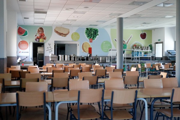 València destina cuatro millones a las ayudas para el comedor escolar y la escuela de verano