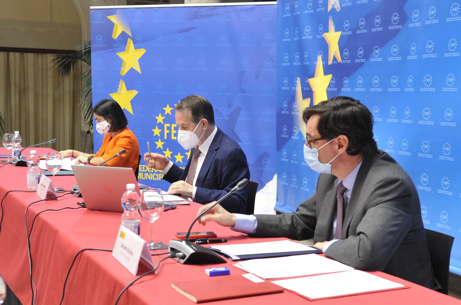 El Gobierno distribuirá 1,6 millones de mascarillas en la Comunitat a través de la FEMP