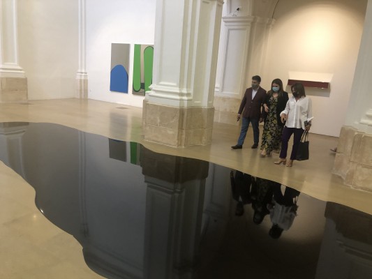 El vertido más grande de Rainer Splitt inunda Verónicas: cuando la pintura desafía sus límites