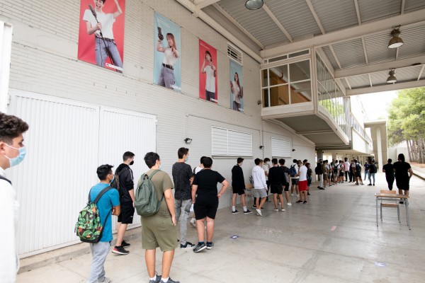La cuarentena para los compañeros de clase solo se impondrá si se confirma el caso sospechoso