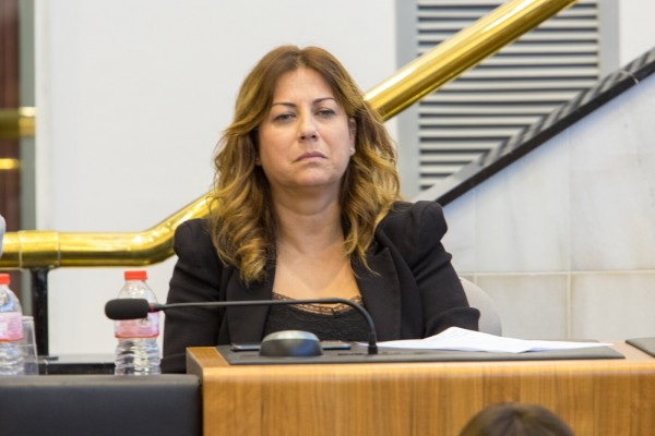El PSOE vota a favor de la enfermera escolar en Sant Joan y en contra en la Diputación