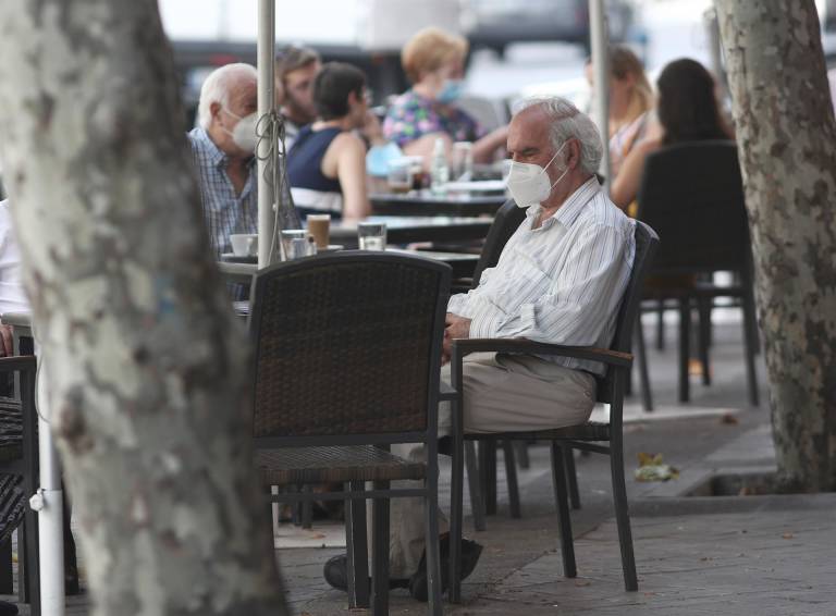 Sanidad registra 9.437 nuevos casos de covid-19 en España, 3.022 en las últimas 24 horas
