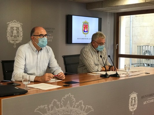 El bipartito de Alicante admite retrasos en los concursos y prevé evitarlos con el bus y la limpieza