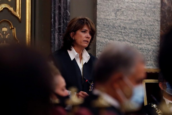 Delgado instruye a los fiscales para que faciliten el desalojo de inmuebles 'okupados'
