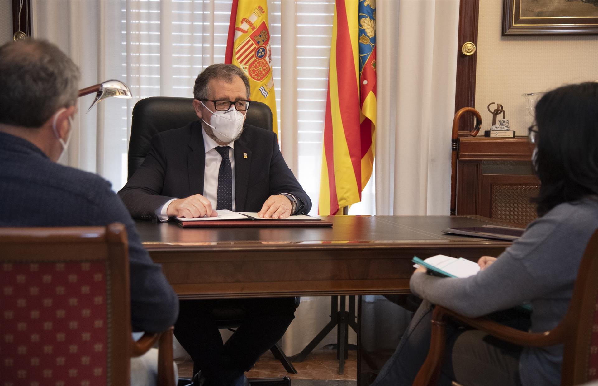José Martí llama al diálogo para mejorar la situación financiera de las entidades locales
