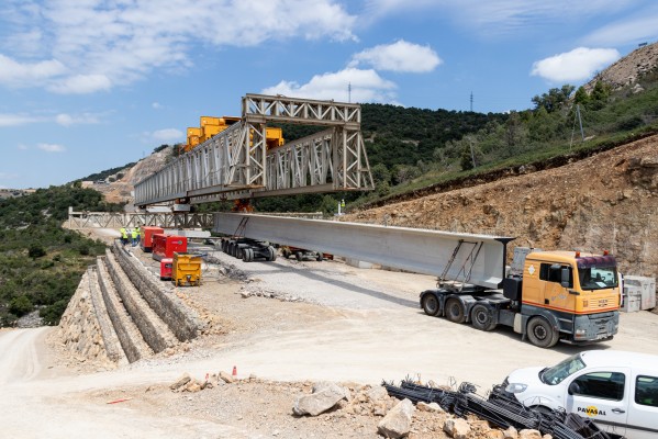 Las obras de la N-232 en el puerto de Querol están al 60%... cuando ya deberían haber concluido