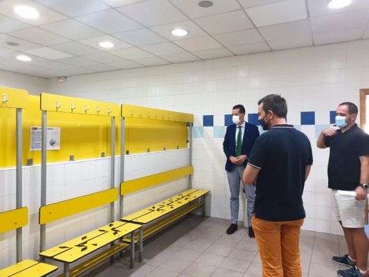 Deportes ha reabierto este lunes la Piscina Municipal Cubierta Nacho Gil con cita previa 