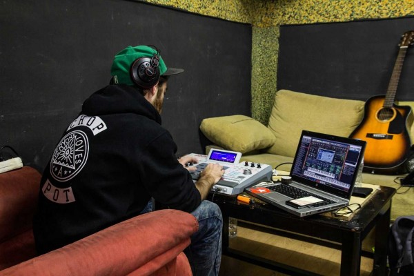 RedBarBass: hip hop y trap desde la(s) base(s)
