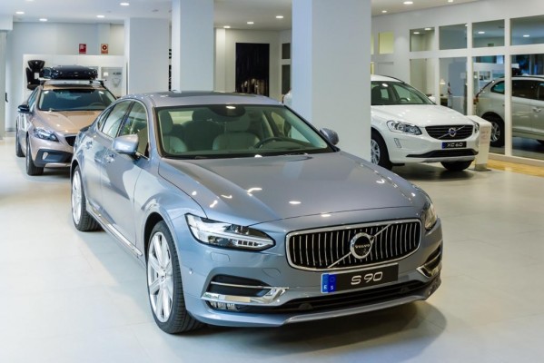 Volvo Auto Sweden refuerza su estrategia de vehículos de ocasión con el programa Volvo Selekt 
