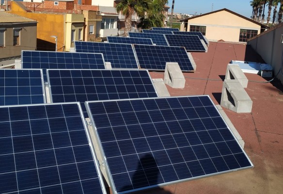 Bonrepòs i Mirambell aprueba bonificaciones para la instalación de placas fotovoltaicas