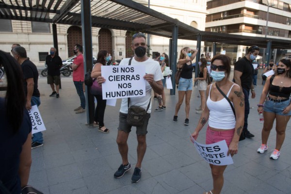 Uno de cada cinco trabajadores de la hostelería se ha quedado sin empleo en verano por la pandemia