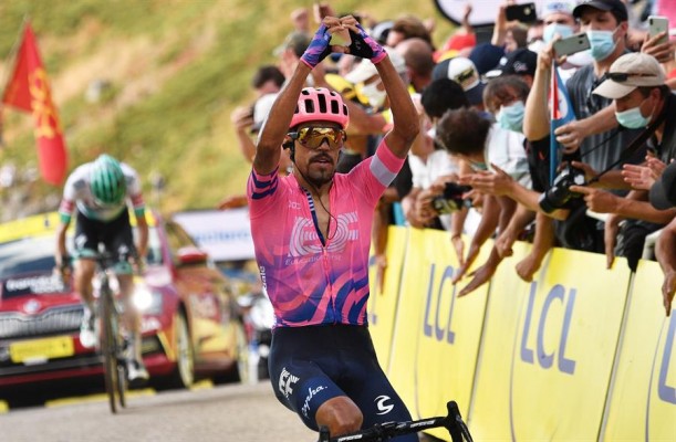 El colombiano Daniel Martínez gana la etapa y Roglic afianza el liderato en el Tour