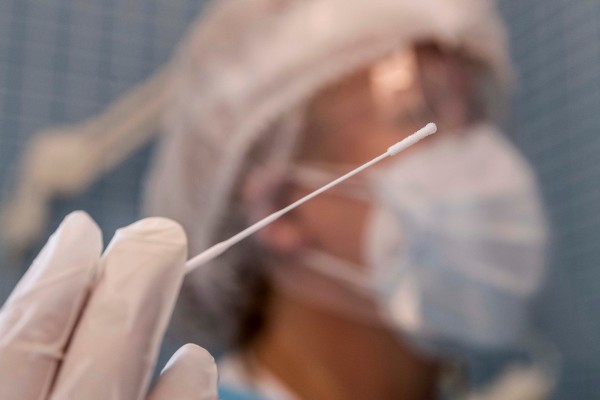 Jueves trágico en la Región: cuatro fallecidos y más de 430 contagios por la covid-19