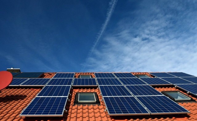 Nace el Hub de comunidades energéticas de la Comunitat para impulsar el modelo de renovables
