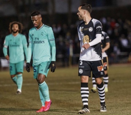 El Yeclano incorpora al central canario Ayoze Placeres