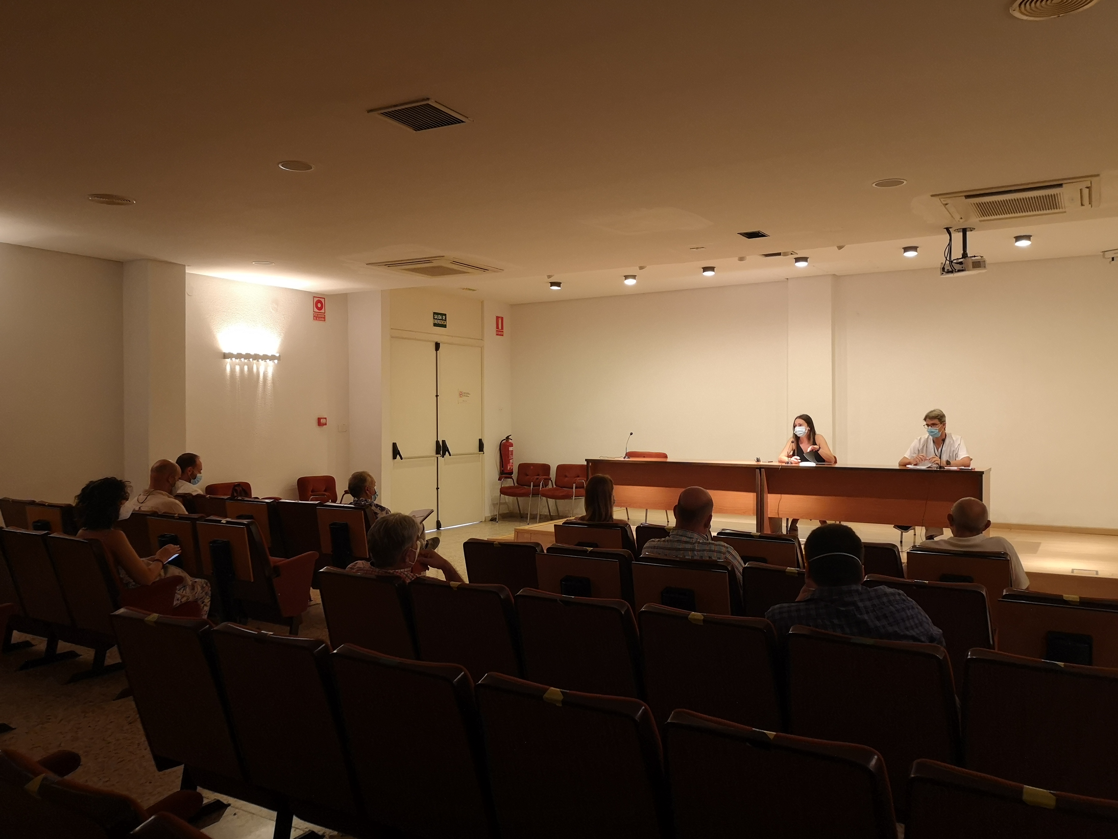 La Vall d'Uixó se reúne con empresas citrícolas y sindicatos ante el inicio de la campaña