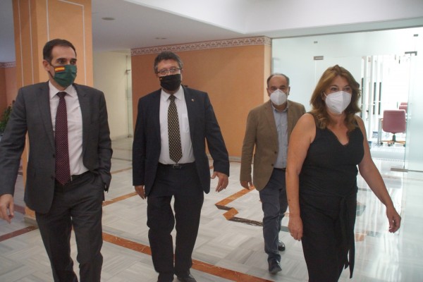 Los tres diputados expulsados de Vox fichan como asesor al exlíder de Andalucía