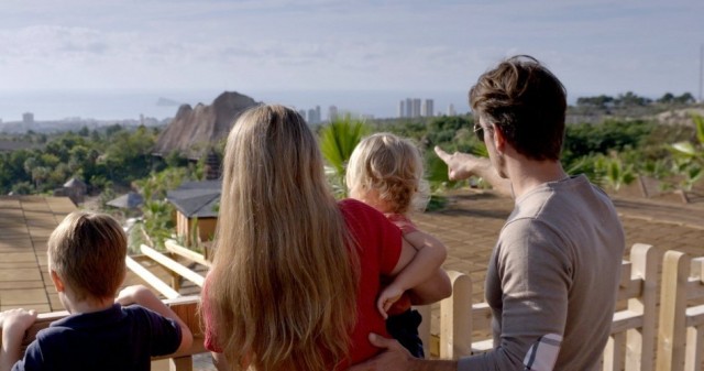 Los hoteles de Benidorm sopesan cerrar entre semana y aguantar de viernes a domingo