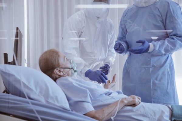 Diarrea, dolor abdominal, náuseas y anorexia, los nuevos síntomas de los hospitalizados por covid
 