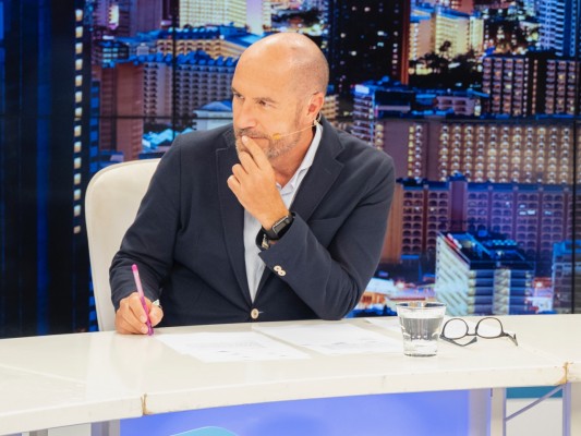Vuelve 'El Faro' a La 8 TV con importantes cambios en horario y configuración

