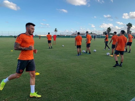 El Elche se ejercitará en sesiones dobles de trabajo hasta próximo sábado
