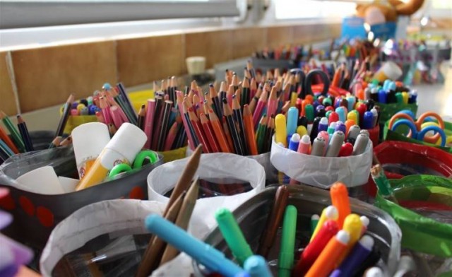 Mislata repartirá tarjetas de hasta 65 euros para que los alumnos de la ESO gasten en las papelerías 