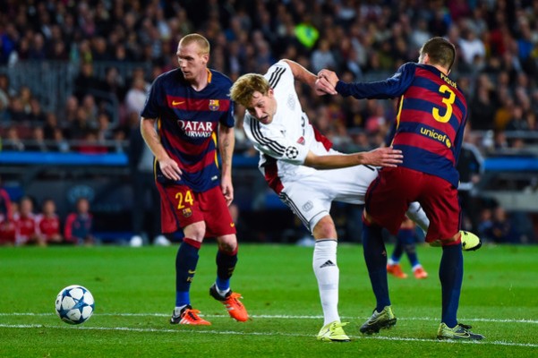 El Barça empata ante el Leverkusen y ya espera a su rival en octavos