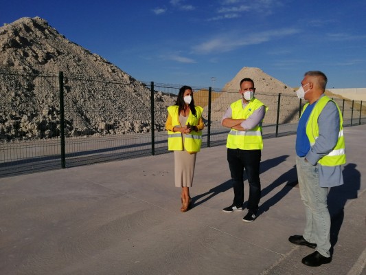 El primer acto público de Rafa Simó al frente de PortCastelló: visita a las obras de la dársena sur