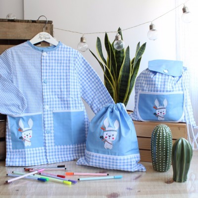  Las ventas de batas escolares y productos infantiles se disparan ante la vuelta al cole