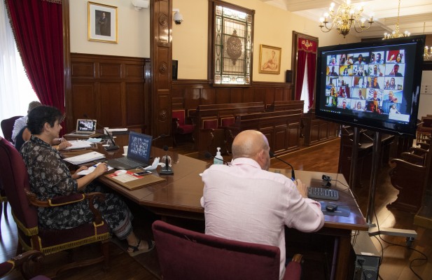 El PSPV y Compromís en la Diputación reclaman suficiencia financiera para los municipios
