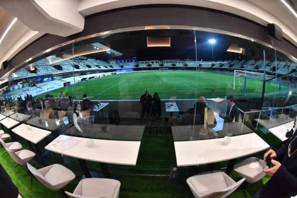 Cartagena y Elche pactan cubrirse las espaldas ante la covid-19 cediéndose sus respectivos estadios