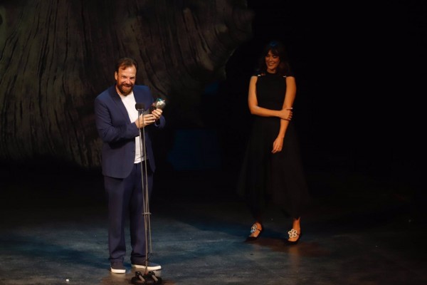El jumillano Pedro Yagüe se hace con un Max por la iluminación de 'Play' en unos premios en los que brilla 'Jauría'