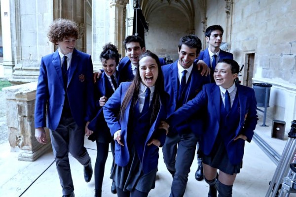 La vuelta de 'Física o Química', 'Los hombres de Paco' y 'El internado' en la era de las plataformas digitales

