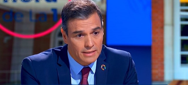 Sánchez elude confirmar si habrá bajas para padres de niños confinados con PCR negativa