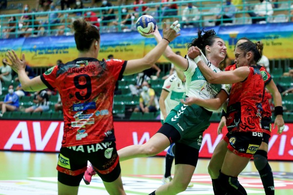 El Balonmano Elche pierde la final y ha de conformarse con el subcampeonato de Copa