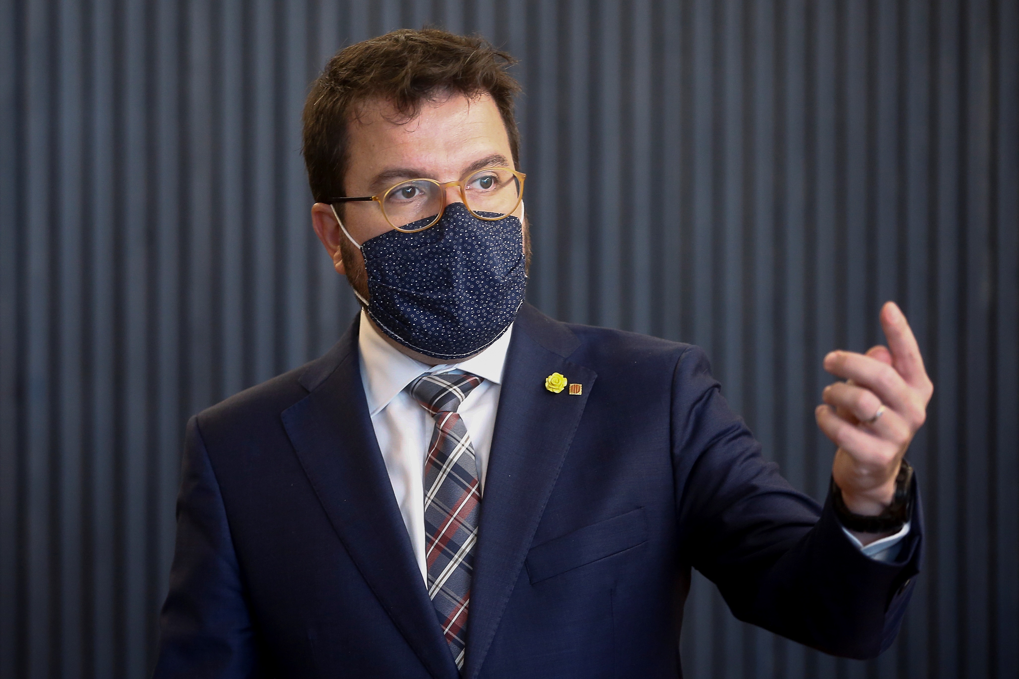 Aragonès urge al Estado a salir de la fusión entre CaixaBank y Bankia para evitar interferencias