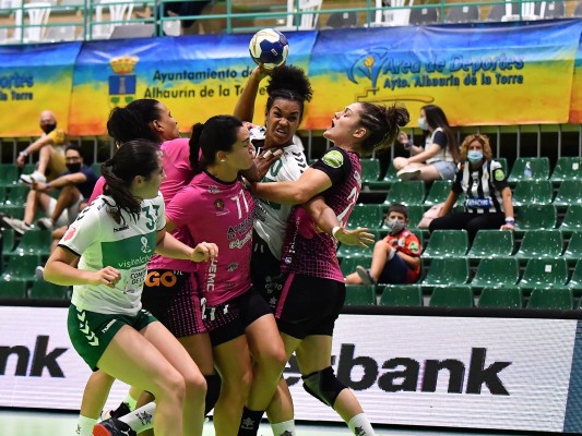 El Elche gana al Aula Valladolid y se cita con el Rincón Fertilidad en la final de la Copa de la Reina