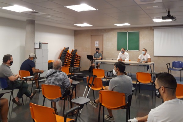 El Patronato de Deportes aborda con los clubes de Castelló el protocolo 'covid' en esta temporada