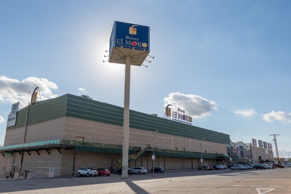 Un fondo controlado por Deutsche Bank compra el centro comercial Bassa del Moro de Petrer