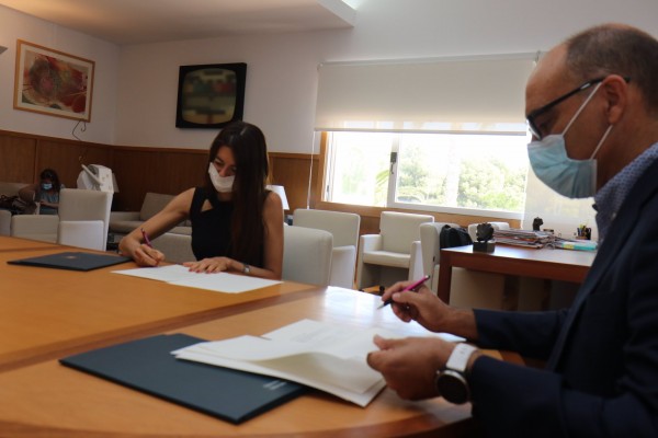Innovación y la Universidad de Alicante crean una cátedra sobre las necesidades de digitalización de los mayores