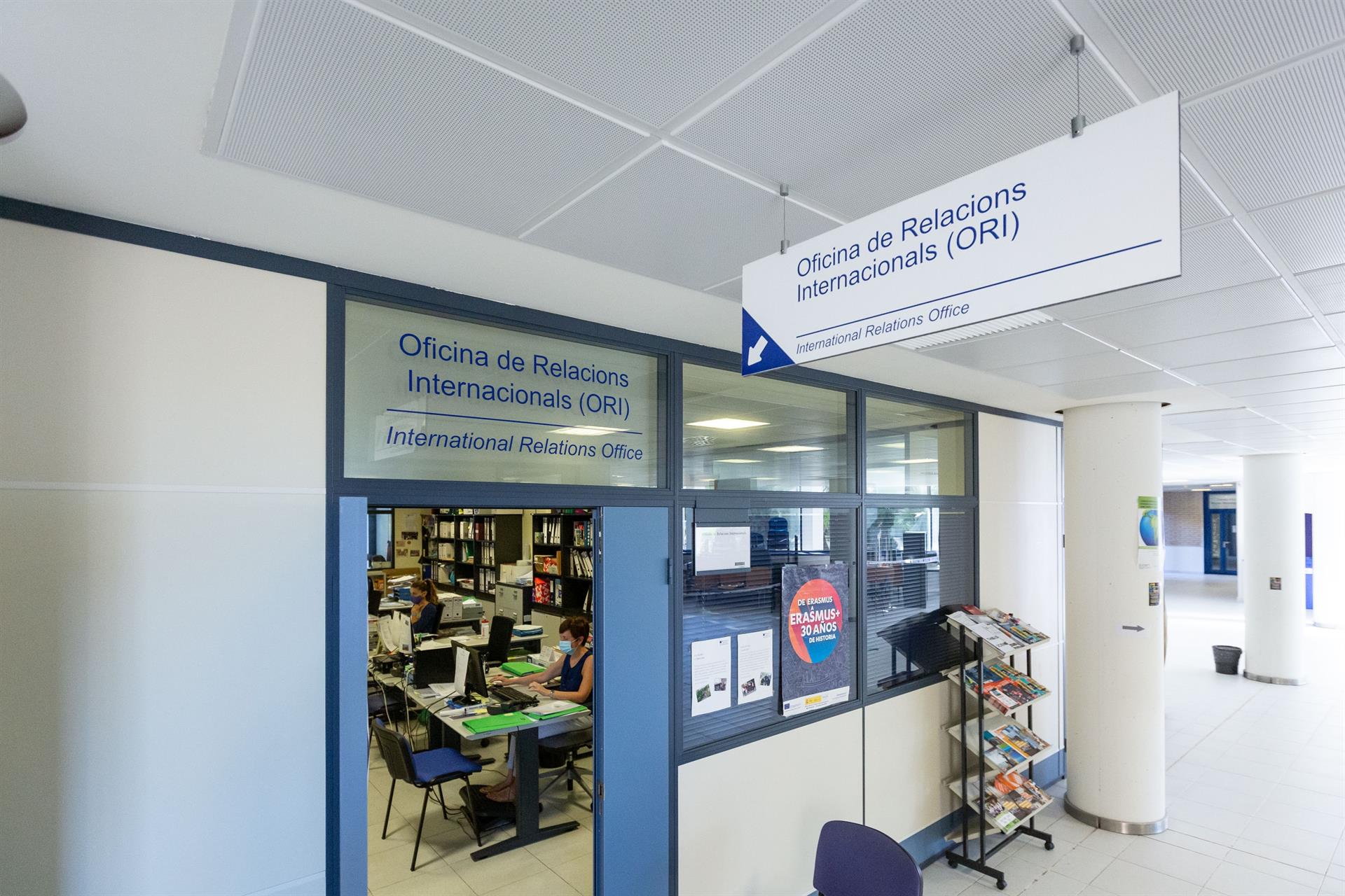 Oficinas de Relaciones Laborales de la UJI. Foto: DAMIÁN LLORENS - 