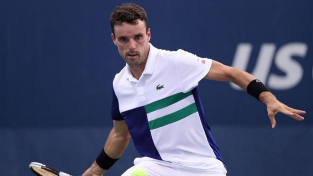 Bautista supera en cuatro sets al serbio Kecmanovic y accede a la tercera ronda del US Open